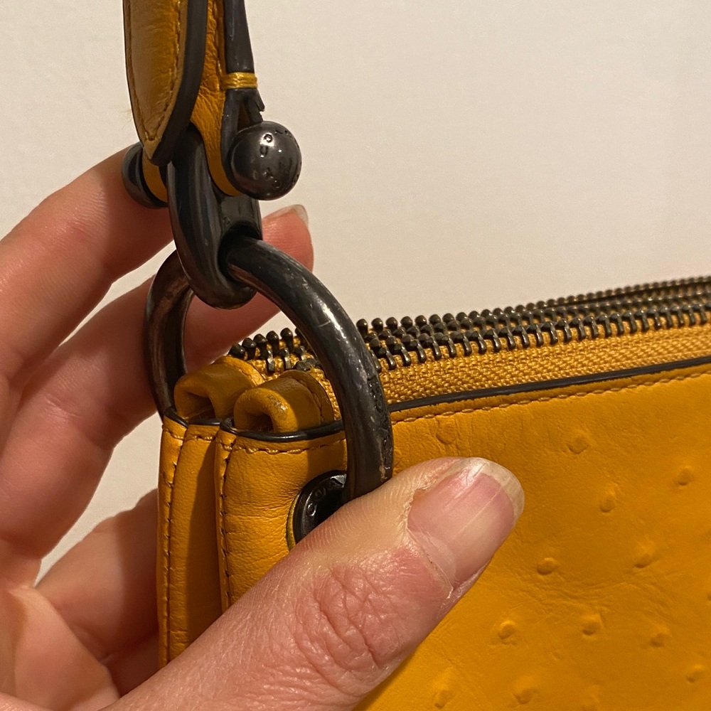 Authentic Coach Small “Ostrich” Crossbody Bag Mustard Quiet Luxury Designer - Picture 4 of 14